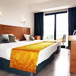 Ramona Lara Hotel