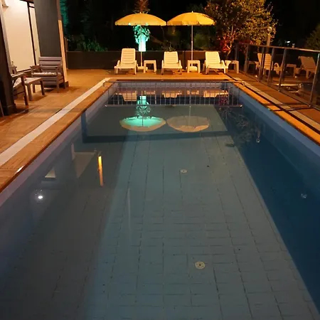 Ramona Hotel