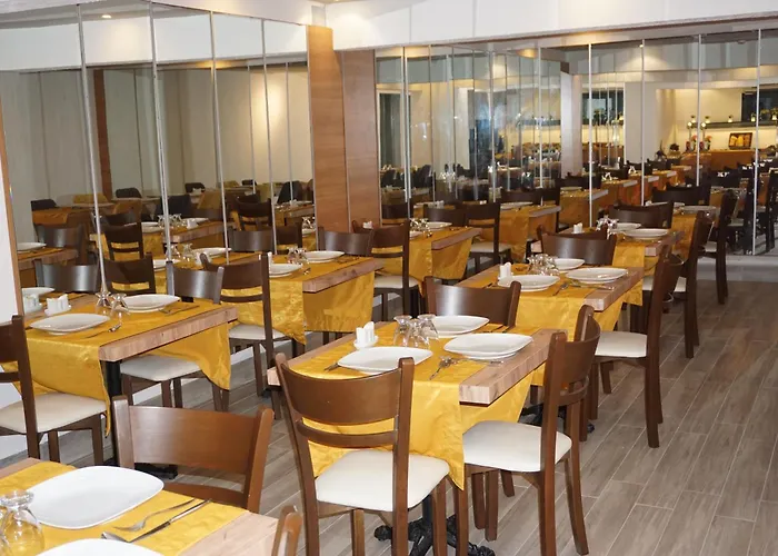 Ramona Lara Hotel