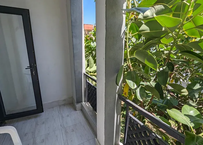 Ramona Lara Hotel 3*